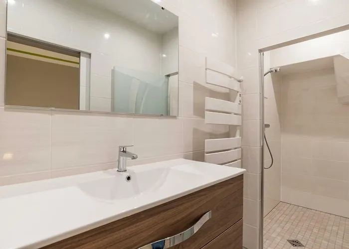 Citycosy - Modern Family Deserte Lägenhet