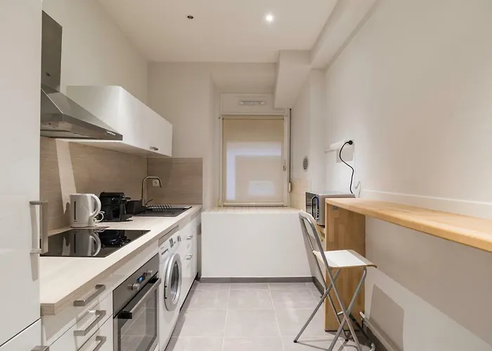 Citycosy - Modern Family Deserte Lägenhet *