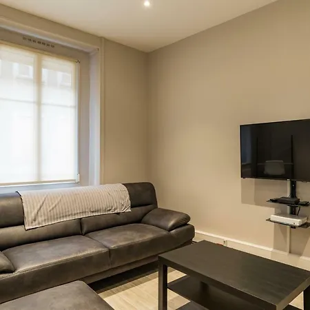 Citycosy - Modern Family Deserte Apartament *